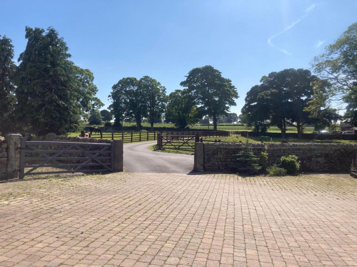 The Stable Hotel Harrogate Esterno foto